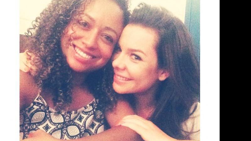 Aretha Oliveira com a amiga Fernanda Souza - Foto: Reprodução/Instagram