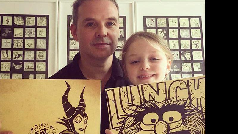 Rob Biddulph esconde desenhos na lancheira da filha para lembrá-la de comer - Foto: Reprodução/ Instagram