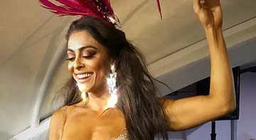 Juliana Paes no camarote da Grande Rio, na segunda noite de desfiles do carnaval do Rio - Foto: Reprodução/ Instagram