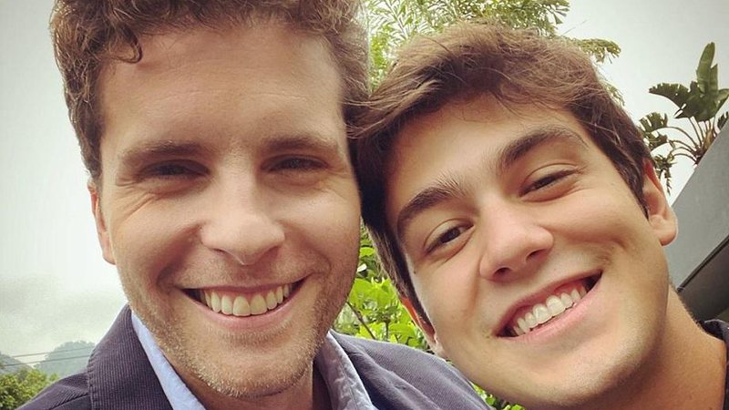 Thiago Fragoso interpretará pai de Daniel Rangel, 14 anos mais novo que ele, em Salve-se Quem Puder - Foto: Reprodução/Instagram